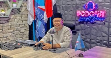 Raih Penghargaan Sebagai DPC Partai Demokrat Ter-Kreatif, media sosial partai politik.