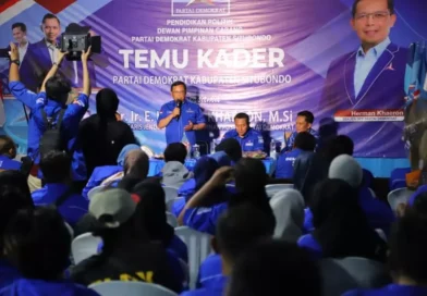 Sekjen Partai Demokrat Herman Khaeron Kobarkan Semangat Kader Situbondo