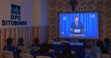 Kader Demokrat Situbondo Nobar Pidato Politik AHY Kader Demokrat Situbondo Nobar Pidato Politik AHY